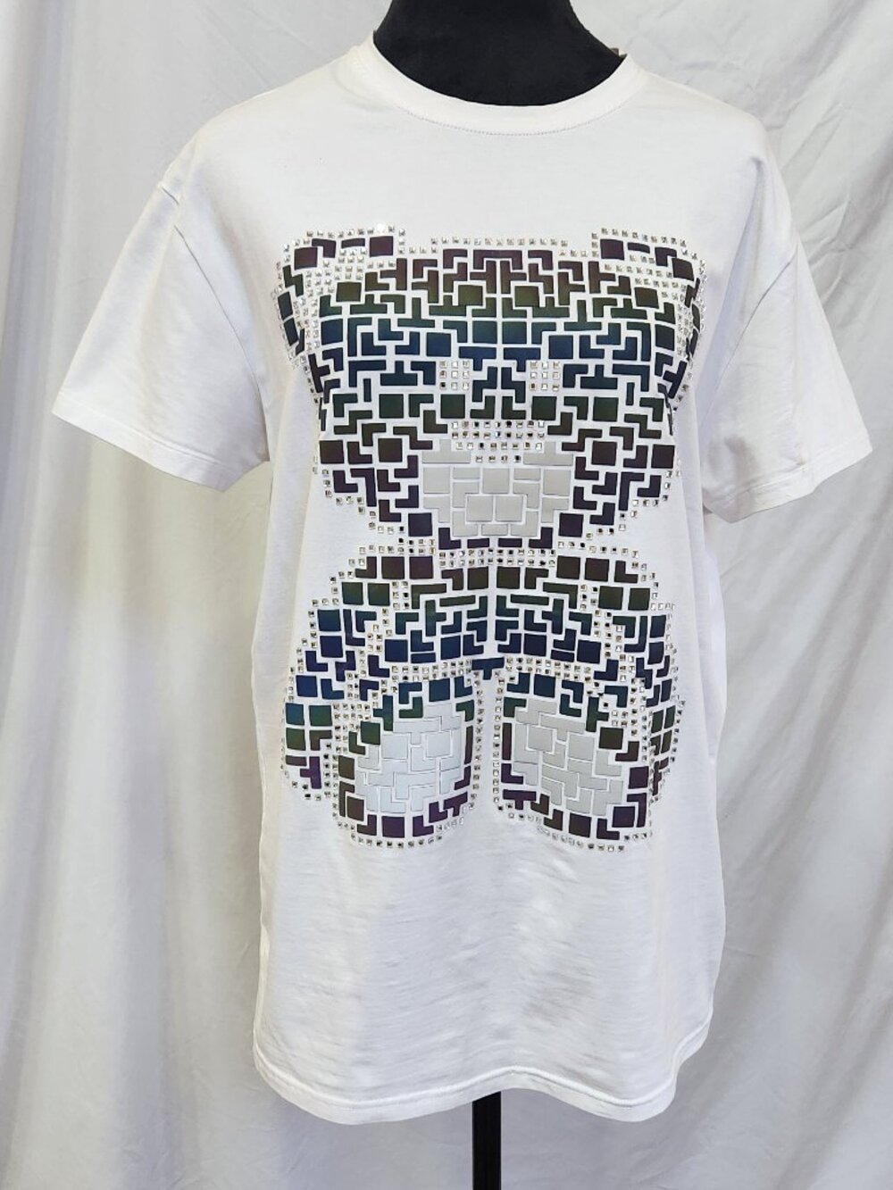 white t-shirt with rhinestone/reflective teddy bear design, M